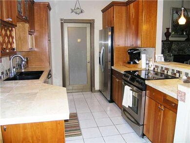 Kitchen. Eat in Kitchen
