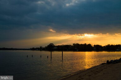 1349 Waterway Ct, Stoney Beach, MD 21226 - photo 4