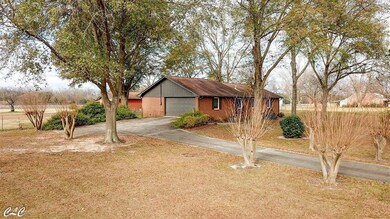 147 Mills Cir, Byron, GA 31008 - photo 2