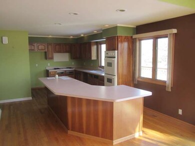 915 Ravine Ave, McHenry, IL 60051 - photo 7