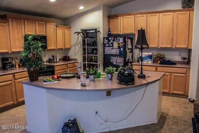 07 - Kitchen