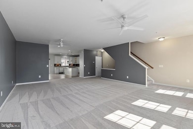 14816 Mason Creek Cir, Woodbridge, VA 22191 - photo 3