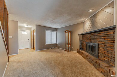 2350 Railsplitter Ave, Lincoln, IL 62656 - photo 7