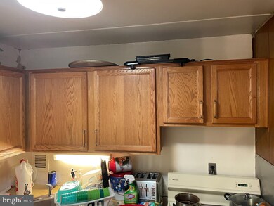 6011 Emerson St unit 406, Bladensburg, MD 20710 - photo 4