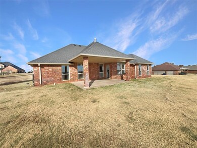 1306 Songbird Ln, Blanchard, OK 73010 - photo 6