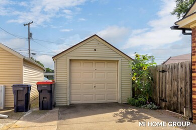 5-web-or-mls-78-w-21st-st