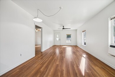 7933 Elwood St, Houston, TX 77012 - photo 5