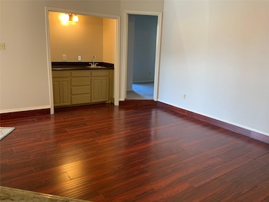 242 Mountainview Dr, Hurst, TX 76054 - photo 3