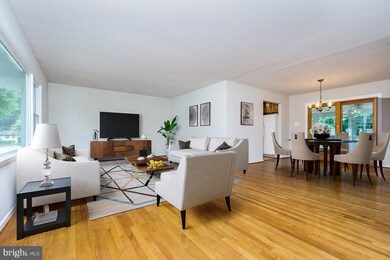 203 James Dr SW, Vienna, VA 22180 - photo 5