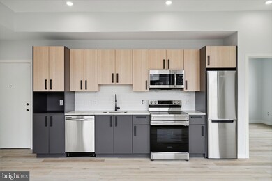 1112-16 E Berks St unit 306, Philadelphia, PA 19125 - photo 4