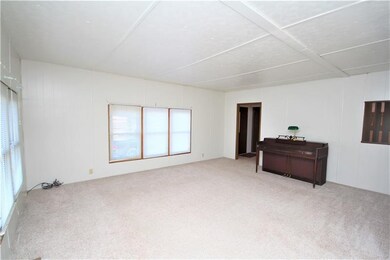 18x14 Living Room!!