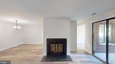 18204 Swiss Cir, Germantown, MD 20874 - photo 3