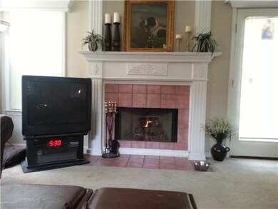 Enjoy this nice greatromm w/fireplace