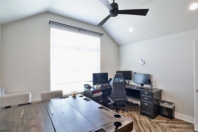 6310 Stadium Dr, Abilene, TX 79606 - photo 4
