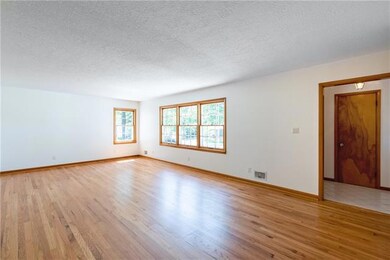 11006 W 71st St, Shawnee, KS 66203 - photo 5