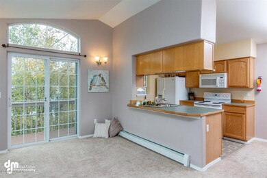 Living & Kitchen