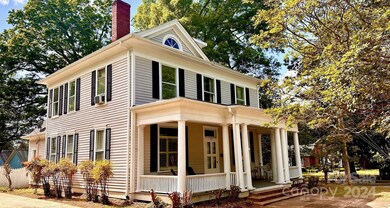 219 N Mulberry St, Statesville, NC 28677 - photo 2