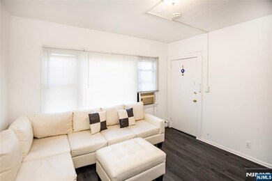 50 Westervelt Ave unit 1, Hawthorne, NJ 07506 - photo 2