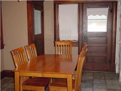 dining area in the kitchen