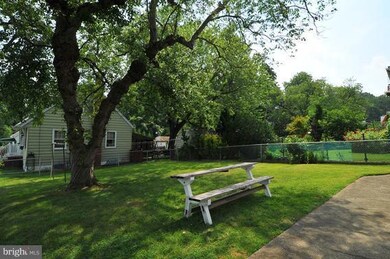 1253 Elm Rd, Halethorpe, MD 21227 - photo 7