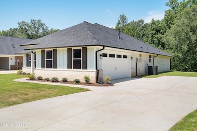 4243 Olivia Cir W, Olive Branch, MS 38654 - photo 3