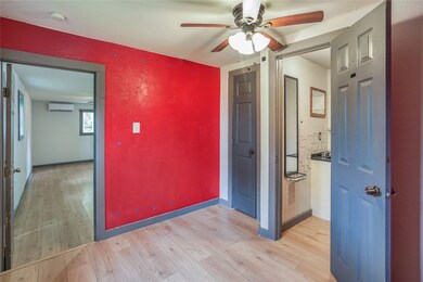 5313 Firnat St unit B, Houston, TX 77016 - photo 6