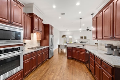 1334 Alexander St, Houston, TX 77008 - photo 3