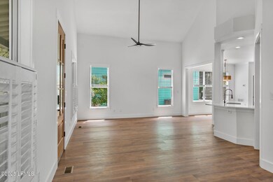 1003 10th St, Port Royal, SC 29935 - photo 5