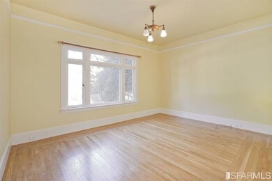 Lower unit, Living Room
