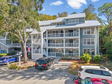 2577 Dolly Bay Dr unit 302, Palm Harbor, FL 34684 - photo 2