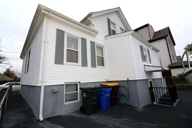 291 Tower St, Fall River, MA 02724 - photo 4