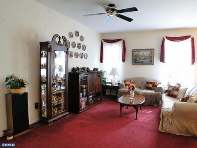 70 Wheatsheaff Ln, Perkasie, PA 18944 - photo 4