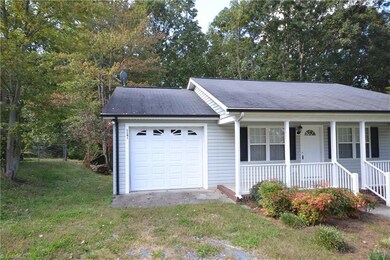 1141 Cranbrook Cir, Asheboro, NC 27205 - photo 2