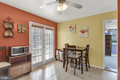 330 Walgrove Rd, Reisterstown, MD 21136 - photo 5