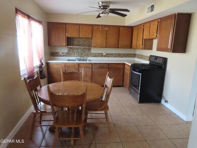 7709 Matamoros Dr, El Paso, TX 79915 - photo 4