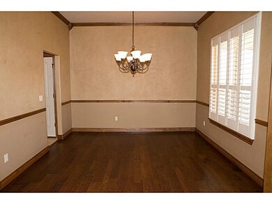 2704 SE 5th St, Moore, OK 73160 - photo 4