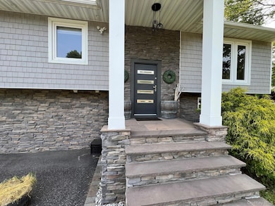 35 Junard Blvd, Port Jefferson Station, NY 11776 - photo 3