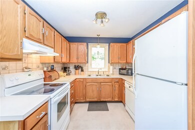 95 Quannacut Rd unit A, Westerly, RI 02891 - photo 7