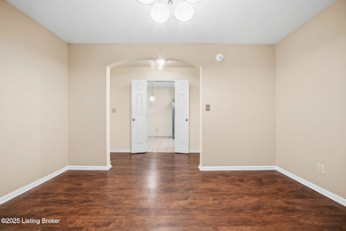610 La Fontenay Ct, Louisville, KY 40223 - photo 6