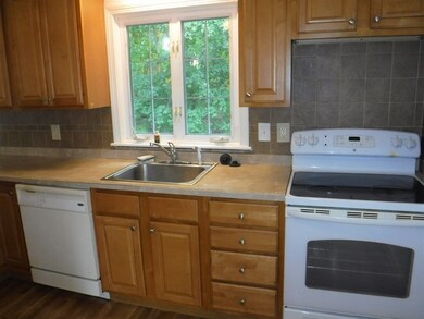 39 Nash Rd, South Weymouth, MA 02190 - photo 3