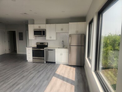 333 Lee Burbank Hwy unit 2-3, Revere, MA 02151 - photo 2