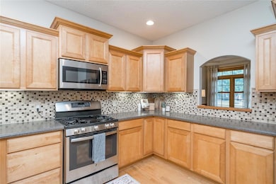 3904 153rd St, Urbandale, IA 50323 - photo 7