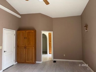 80 E Red Shadow Cir, Kanab, UT 84741 - photo 7