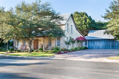 212 W Schubert St, Fredericksburg, TX 78624 - photo 4