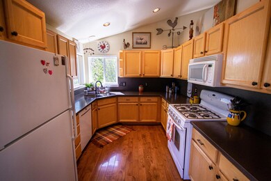 20765 Double Peaks Dr, Bend, OR 97701 - photo 6