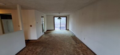 32 3rd St, Webster, MA 01570 - photo 2