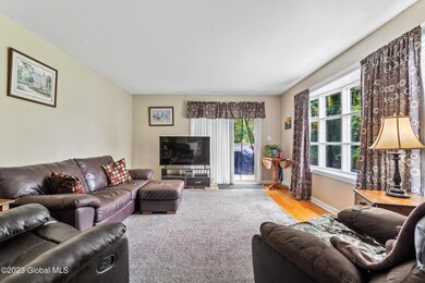 49 Alden Ct, Delmar, NY 12054 - photo 5