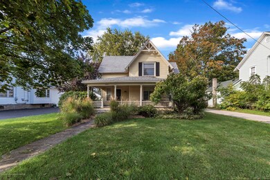 4340-Holt-Rd-Holt-MI-48842-windowstill-2