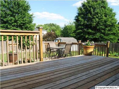 New split level deck excellent for entertaining