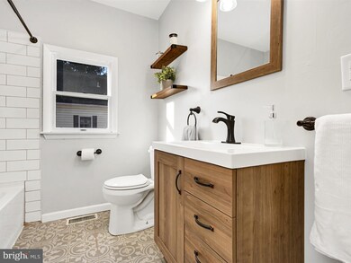 527 State St, Pottstown, PA 19464 - photo 6